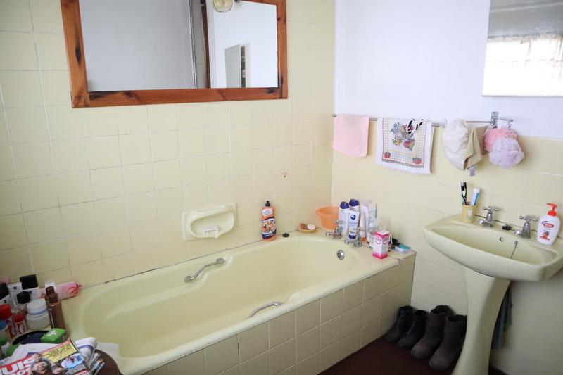 3 Bedroom Property for Sale in Bergzicht Western Cape